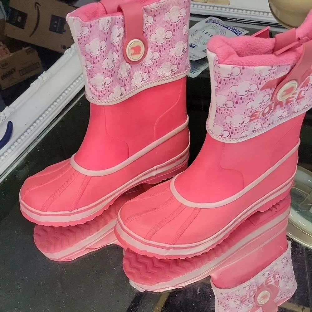 Sorel vibrant pink